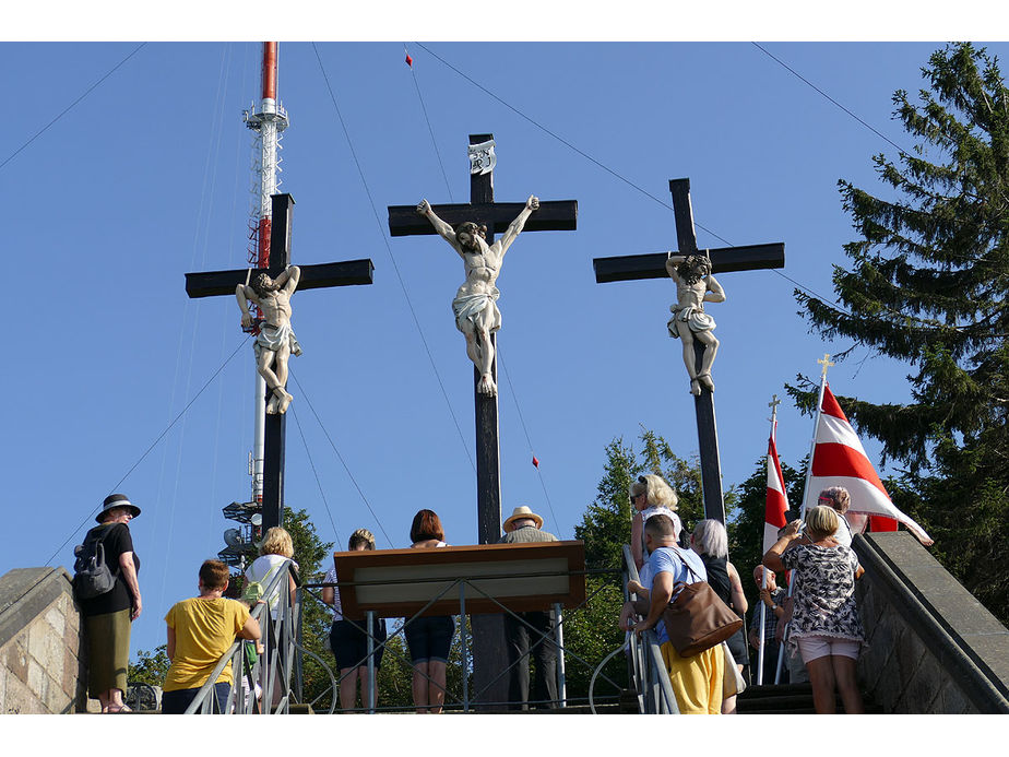 Sankt Crescentius on Tour in Ostheim und auf dem Kreuzberg (Foto: Karl-Franz Thiede)